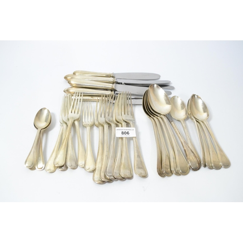 Part canteen of London silver Old English Thread pattern cutlery ...
