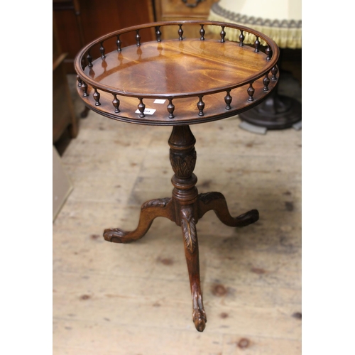 1494 - Reproduction circular mahogany occasional table with a galleried top, together with a reproduction m... 