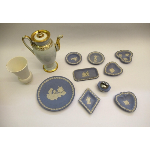 383 - Small collection of modern Wedgwood including a moon landing plate, together with a Continental porc... 