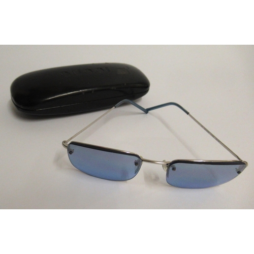 63 - Gucci, pair of 1990's rectangular rimless sunglasses, code GG 1675/S, in Gucci case