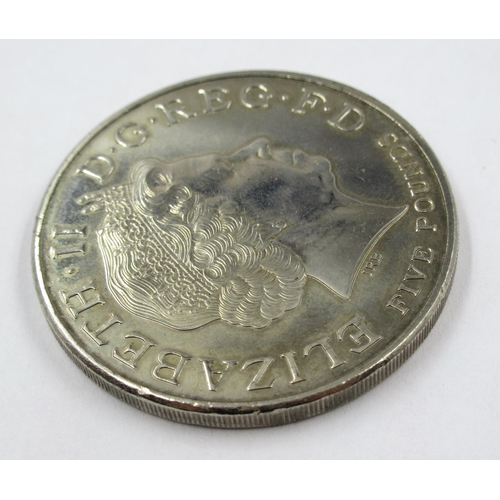 720 - Elizabeth II Entente Cordiale 1904 - 2004 five pounds coin