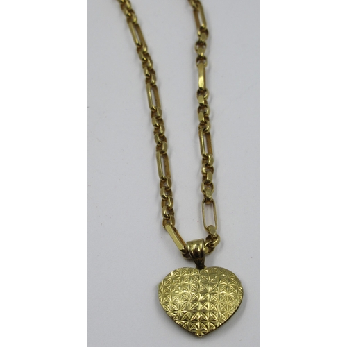 765 - 9ct Yellow gold chain with heart shaped pendant, 50cm, 10g