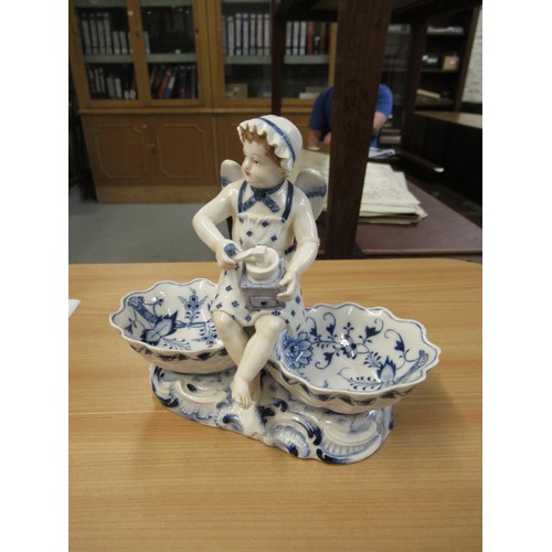 453 - Pair of Meissen blue and white Onion pattern figural table salts, 16cm high together with a pair of ... 