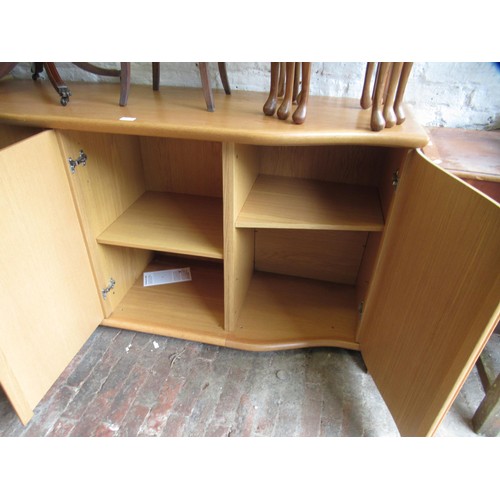 1251 - Modern oak sideboard on low supports, 86cm high x 55cm deep x 150cm wide