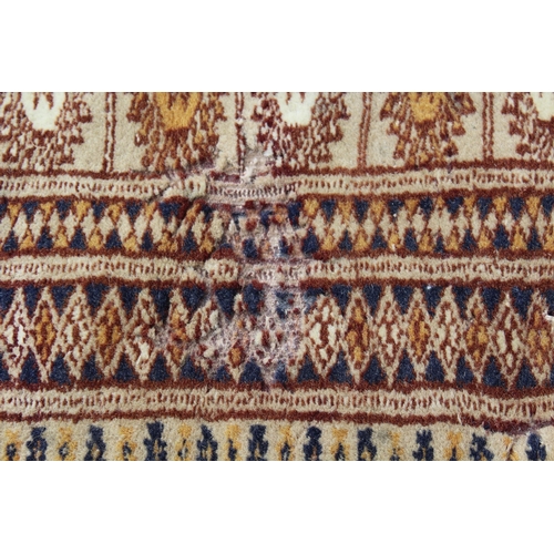 10 - Pakistan Bokhara rug on beige ground, 169 x 130cm