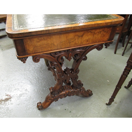 1847 - Victorian figured walnut writing table, the green leather inset top above three frieze drawers oppos... 