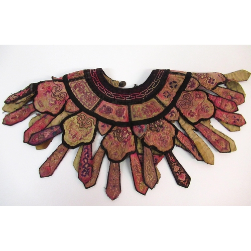 21 - Chinese silk embroidered ceremonial collar (with damages)