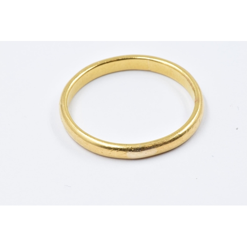 759 - 22ct Gold wedding band, 5.1g