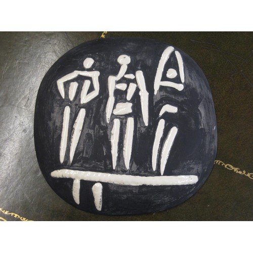 548 - Pablo Picasso, convex wall plaque, three figures on a trampoline on a black ground, edition of 500, ... 