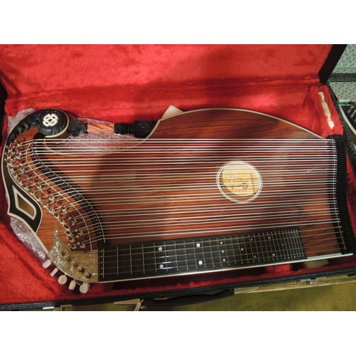 119 - Walter E. Sandner, concert zither, Model H-10 CR in original fitted case