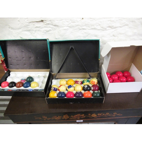 1802 - Mahogany quarter size snooker table with various cues and balls etc., 225 x 118cm, on square taperin... 