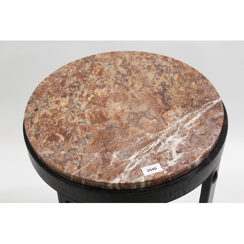 2040 - Early 20th Century Continental oak marble topped circular occasional table