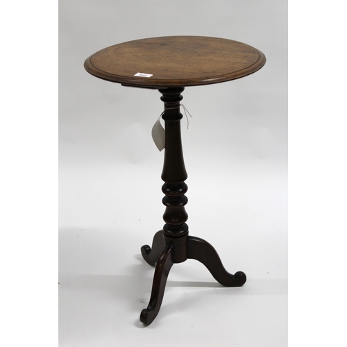 2043 - 19th Century circular mahogany pedestal tripod table