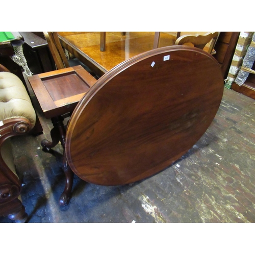 2050 - Victorian oval mahogany pedestal centre table on four turned column and splay supports, 119 x 92cm