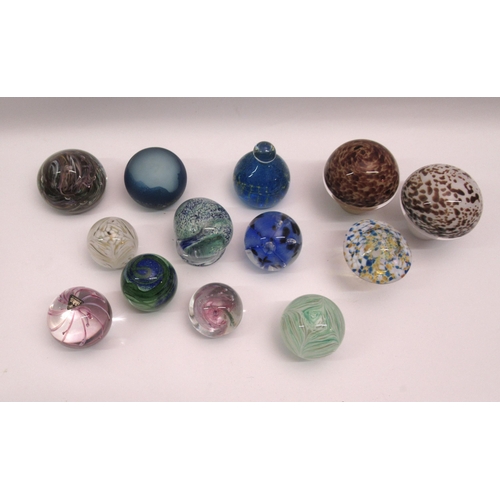 550 - Box containing a collection of ten glass paperweights and three glass mushroom form