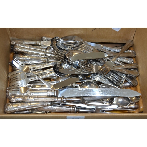 843 - Quantity of King's pattern, Old English pattern and other silver plated cutlery