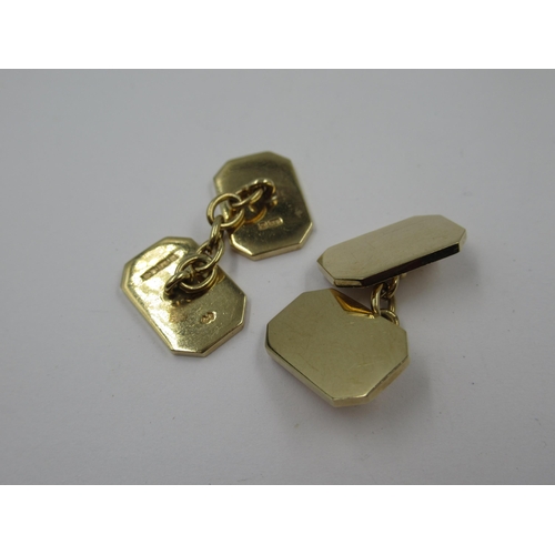 926A - Pair of 9ct gold cufflinks