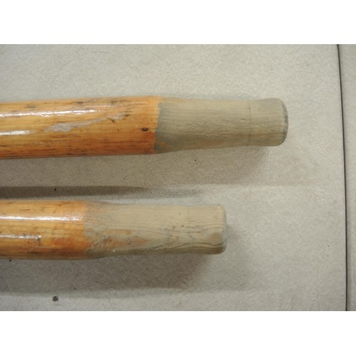 424 - Pair of mid 20th Century rowing sculls, 236cm long