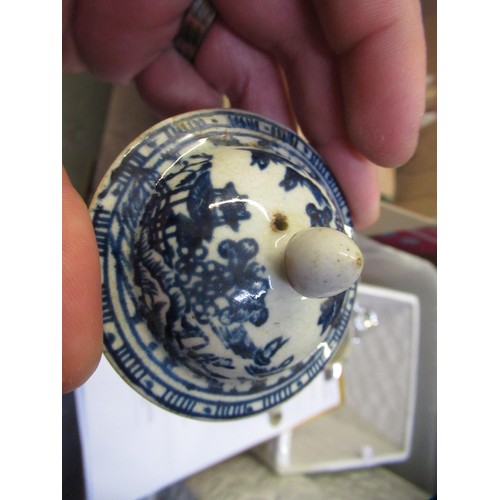 629 - 18th Century blue and white transfer printed teapot with associated cover, possibly Pennington (at f... 