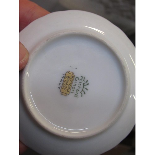 643 - Small quantity of Continental porcelain tea cups and saucers, including Meissen