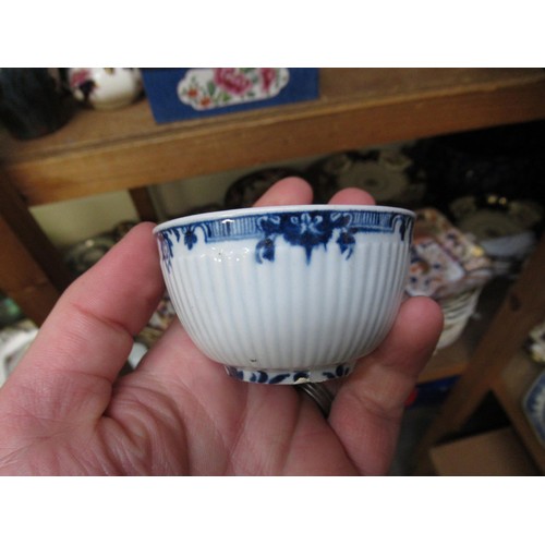 632 - Three 18th Century English blue and white saucer dishes, together with an 18th Century English blue ... 