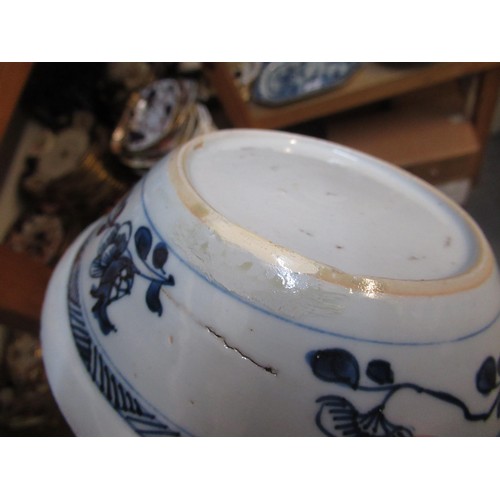 637 - Small Chinese circular blue and white deep dish, 16cm diameter, two Chinese blue and white ink stand... 