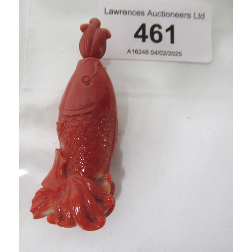 461 - Chinese red carved jade snuff bottle, in the form of a fish, with stopper, 60mm long including stopp... 