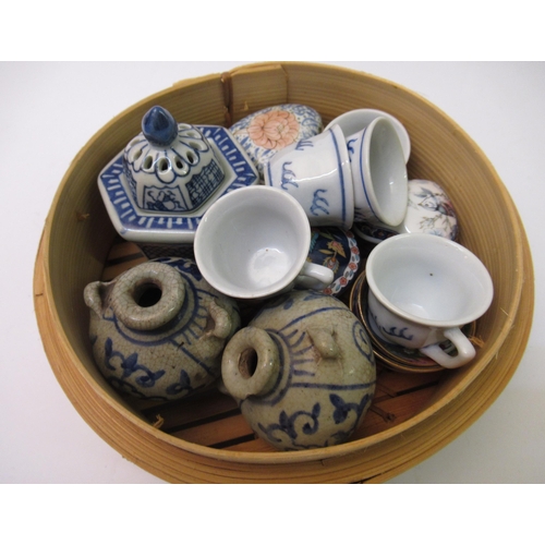 721 - Quantity of miniature items of modern Chinese ceramics