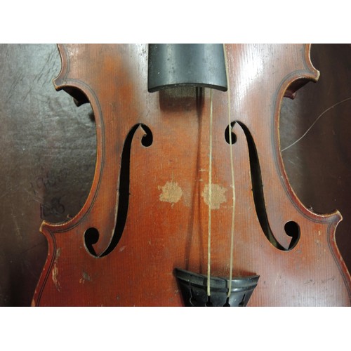 198 - Violin with bow (14