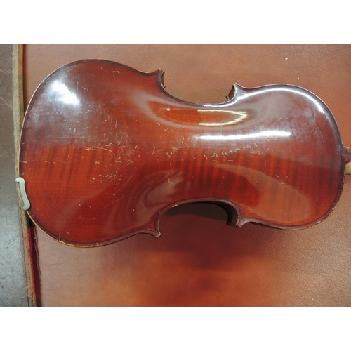 199 - Violin with two piece 14