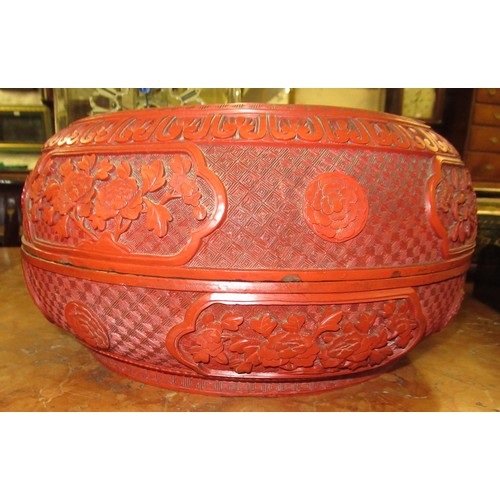 1976 - Large Chinese red cinnabar lacquer circular box and cover, decorated with figures in landscapes, 32c... 