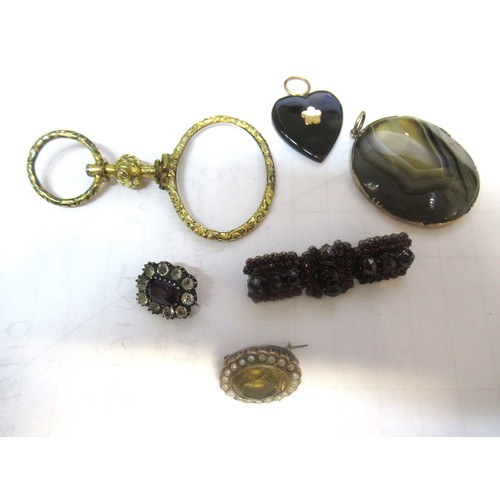 993 - Heart shaped tortoiseshell charm, together with four various 19th Century brooches, an agate pendant... 