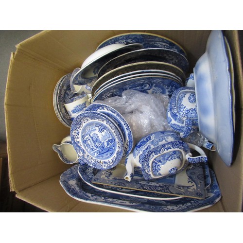 600 - Large quantity of Copeland Spode blue and white transfer printed Italian pattern tableware