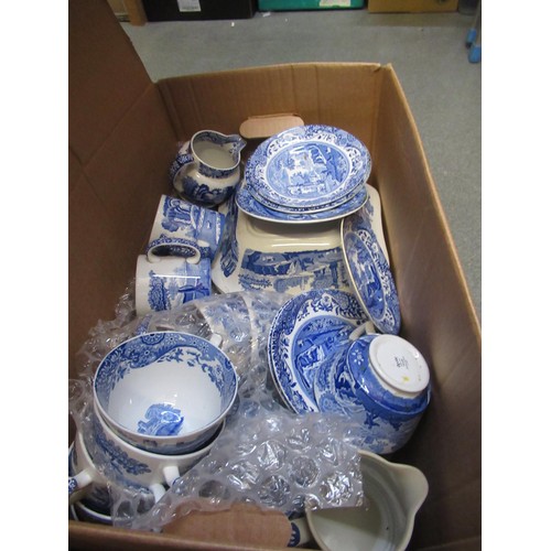 600 - Large quantity of Copeland Spode blue and white transfer printed Italian pattern tableware