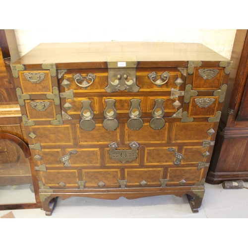 1784 - Early / mid 20th Century Korean chest, having four short drawers with central fall front to a void i... 