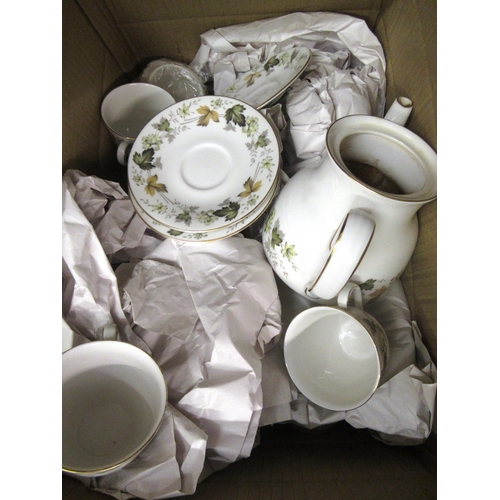 519 - Royal Doulton, Larchmount pattern tea service, together with a Wedgwood alpine pink part dinner serv... 