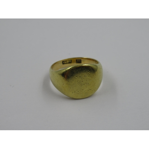 762 - Small 18ct yellow gold signet ring, size 'H', 5.8g