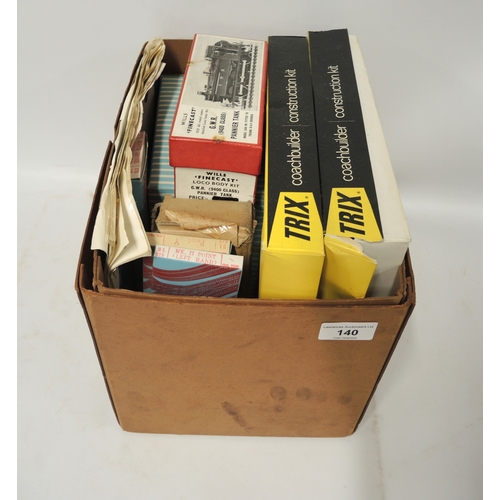 140 - 00 Gauge model railway set, including a Wills GWR Pannier tank engine