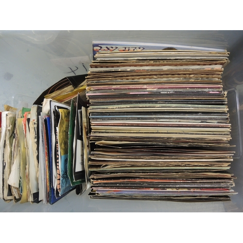 153 - Large collection of mostly soul / disco 1970s and 1980s 12in singles, together with LP's and 7in sin... 