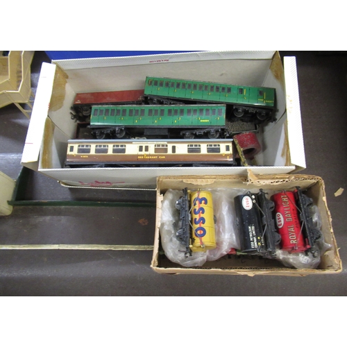 219 - Hornby Dublo electric three rail train set, including Duchess of Montrose and Sir Nigel Gresley loco... 