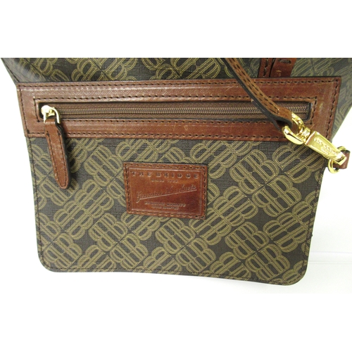 63 - The Bridge, Firenze 1969 bucket bag with detachable matching wallet, complete with original dust cov... 