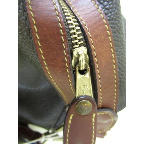 64 - Mulberry, medium clipper holdall in Scotchgrain with leather trim (with padlock - no key)