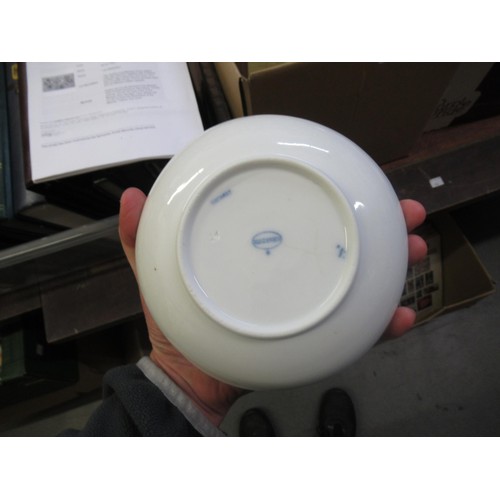 492 - 19th Century oval Meissen Onion pattern meat dish (second), together with a Herend porcelain egg sha... 