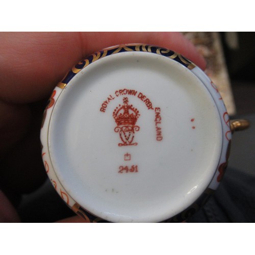 494 - Cased set of six Royal Crown Derby Imari pattern cups and saucers, together with a boxed set of six ... 