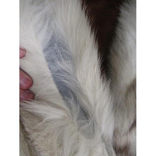 100 - Ladies silver fox fur jacket, size 12