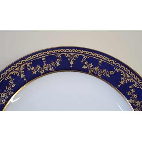 431 - Extensive early 20th Century Spode Copeland's China blue and gilt decorated dinner service