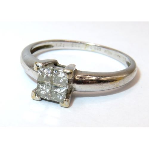 1266 - Small modern 18ct white gold and four stone diamond ring, size 'K', 2g