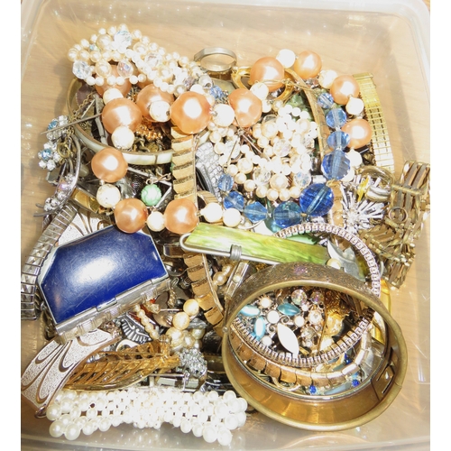1318 - Box containing a quantity of various costume jewellery including necklaces, bangles etc.
