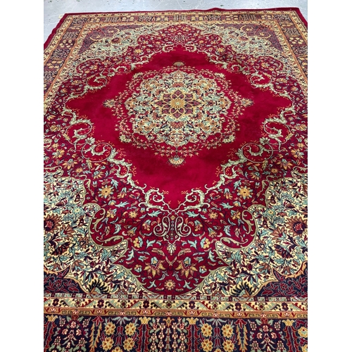 139 - Wilton type machine woven carpet of Persian design, 395 x 275cm approximately