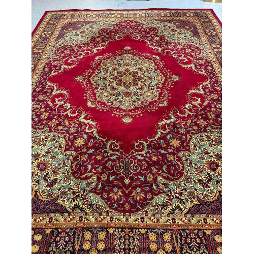 139 - Wilton type machine woven carpet of Persian design, 395 x 275cm approximately